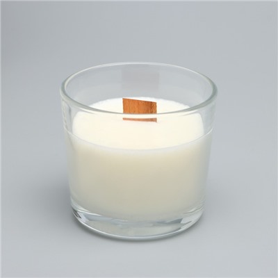 Свеча из соевого воска в стакане с деревянным фитилем "Весенний ландыш", 65 гр