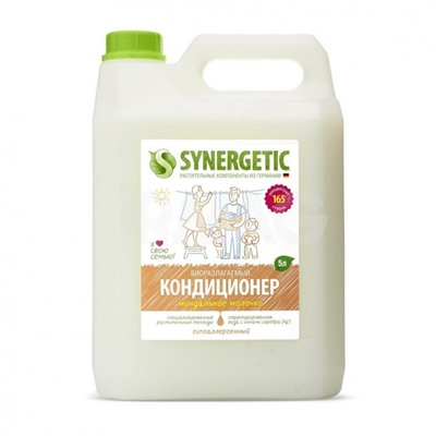 Кондиционер для белья Synergetic Миндальное молочко (5 л)