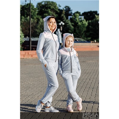 Спортивный костюм для мамы и дочки в одном стиле "Кошки" М-2089
